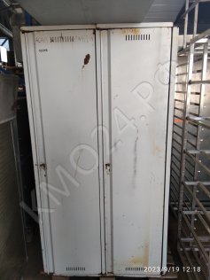 Шкаф для одежды металлический 2-х дверный, 940*570*1800 мм.